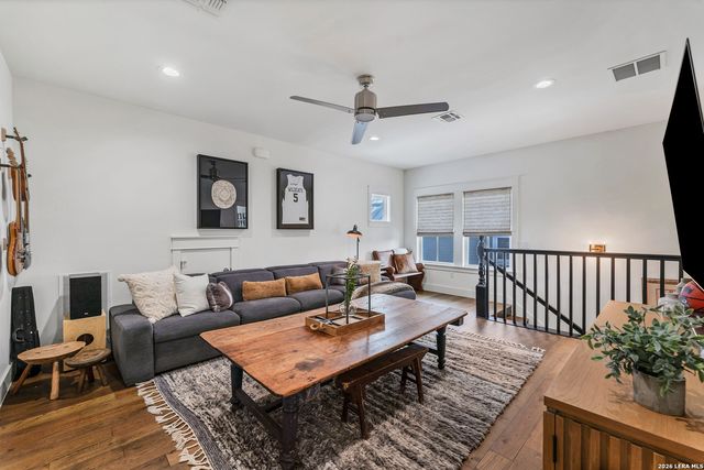 1116 Hauptstrasse, New Braunfels, TX 78130