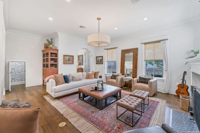 1116 Hauptstrasse, New Braunfels, TX 78130