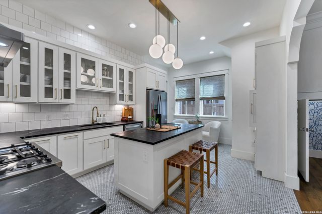 1116 Hauptstrasse, New Braunfels, TX 78130