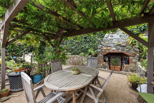 1560 Galen Drive, Laguna Beach, CA 92651