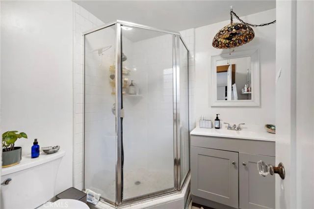 1560 Galen Drive, Laguna Beach, CA 92651