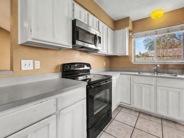 2735 Kings Canyon Court, Houston, TX 77067