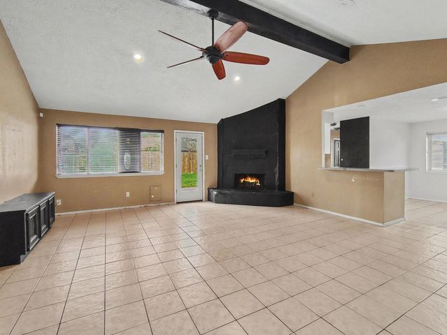 2735 Kings Canyon Court, Houston, TX 77067