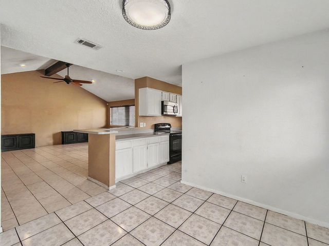 2735 Kings Canyon Court, Houston, TX 77067