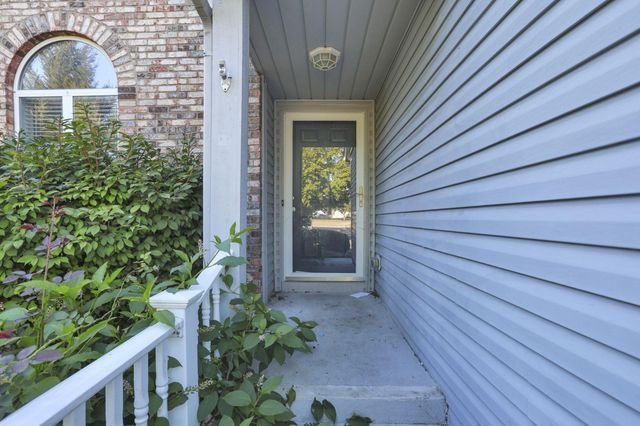 810 Brittany Drive, Delaware, OH 43015