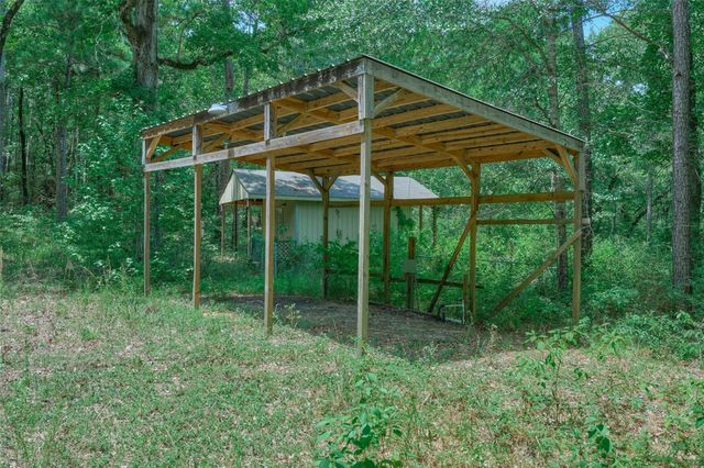 8327 Fm 980 N, Huntsville, TX 77320