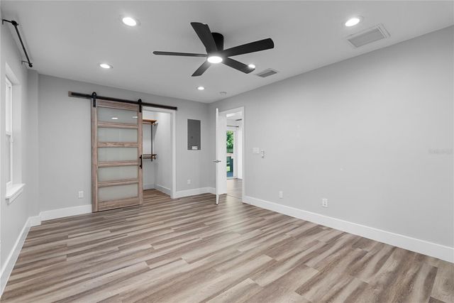1350 SASOON AVENUE, Orlando, FL 32803
