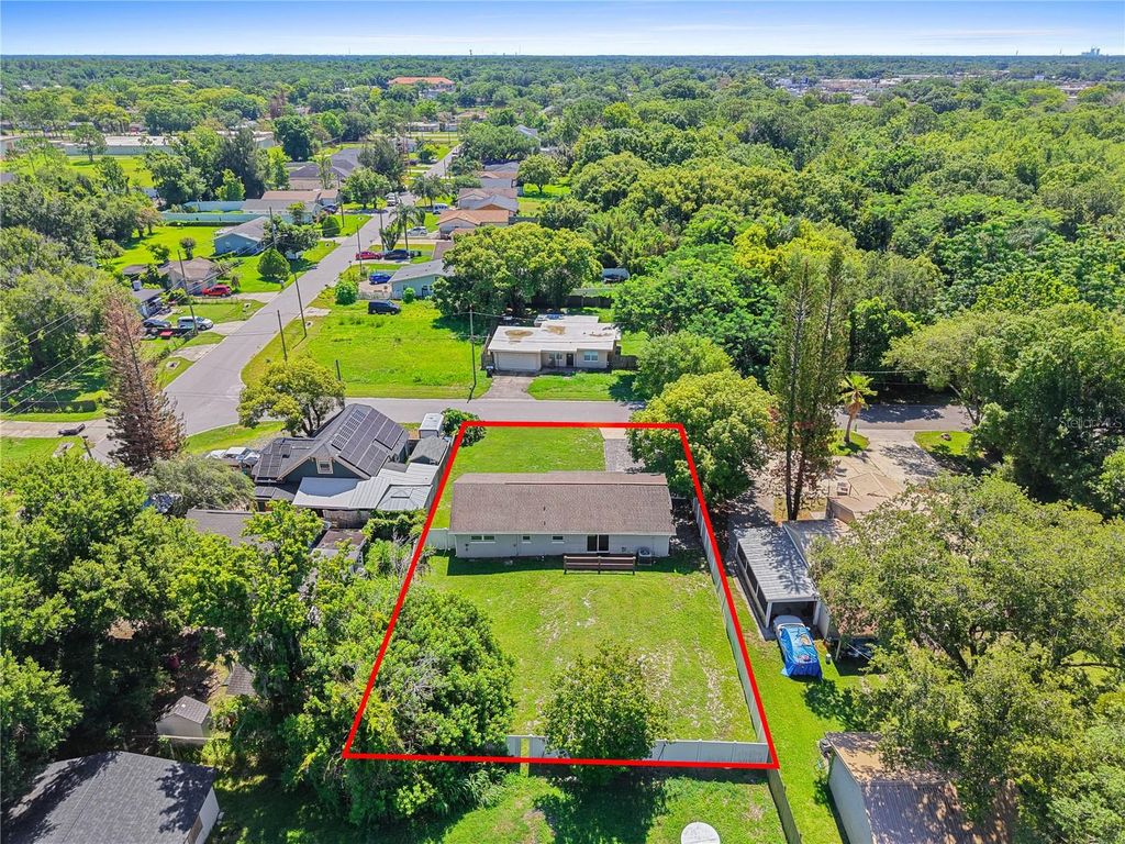 Image 27 of property listing at 1350 SASOON AVENUE, Orlando, FL 32803