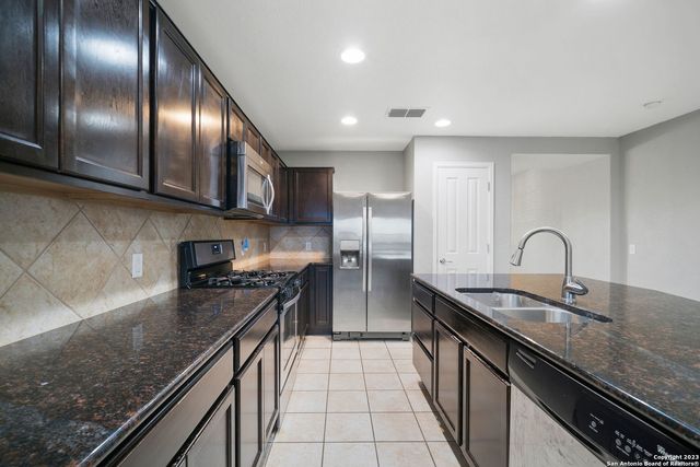 11147 PALOMINO BLF, San Antonio, TX 78245