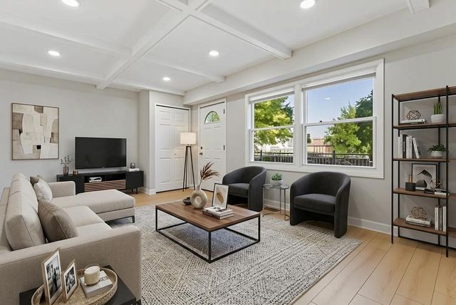 6523 S Ellis Avenue 6523, Chicago, IL 60637