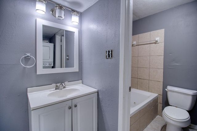 10555 Turtlewood Court 1702, Houston, TX 77072