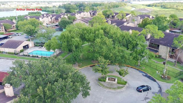 10555 Turtlewood Court 1702, Houston, TX 77072