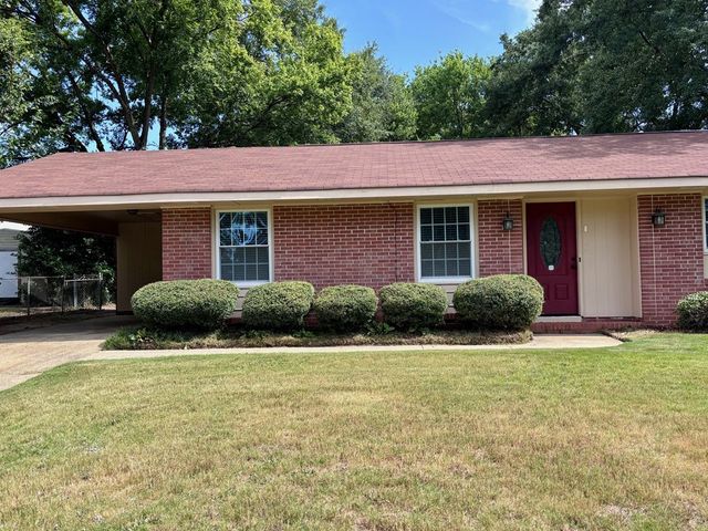 2113 Leeds Drive, Columbus, GA 31904