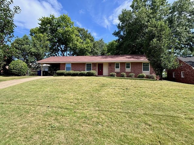 2113 Leeds Drive, Columbus, GA 31904