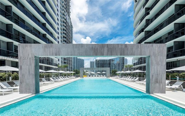 55 SW 9th St 4409, Miami, FL 33130