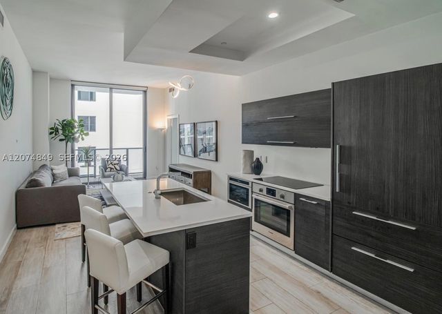 55 SW 9th St 4409, Miami, FL 33130