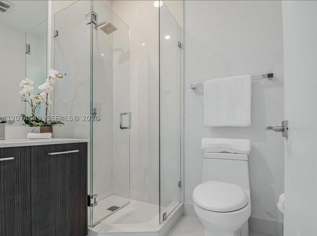 55 SW 9th St 4409, Miami, FL 33130