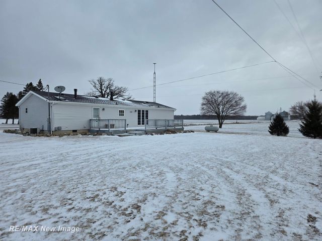 16475 Baldwin Road, Brady Twp, MI 48616