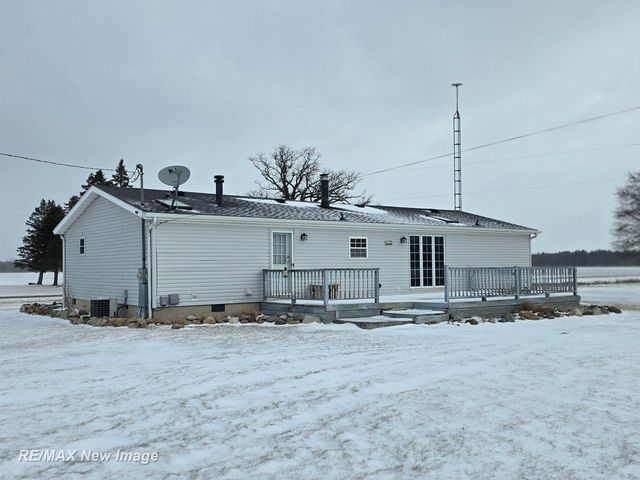 16475 Baldwin Road, Brady Twp, MI 48616