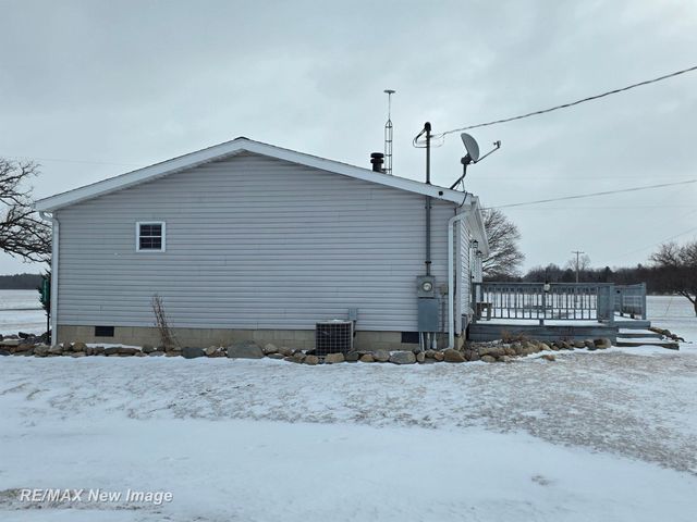 16475 Baldwin Road, Brady Twp, MI 48616