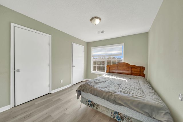 101 Lincoln Cedar Drive, Baytown, TX 77523