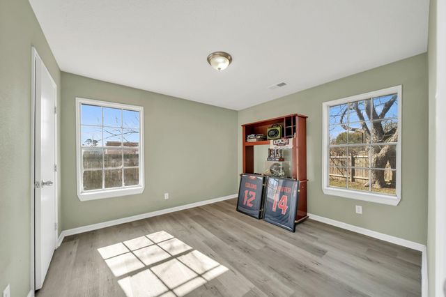 101 Lincoln Cedar Drive, Baytown, TX 77523