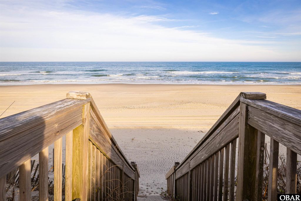 Image 3 of property listing at 991 Lighthouse Drive Lot 5, Corolla, NC 27927