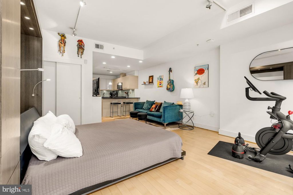 1401 Q ST NW #T1, Washington, DC 20009