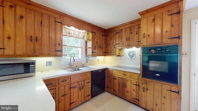 1020 TELEGRAPH RD, Perkasie, PA 18944
