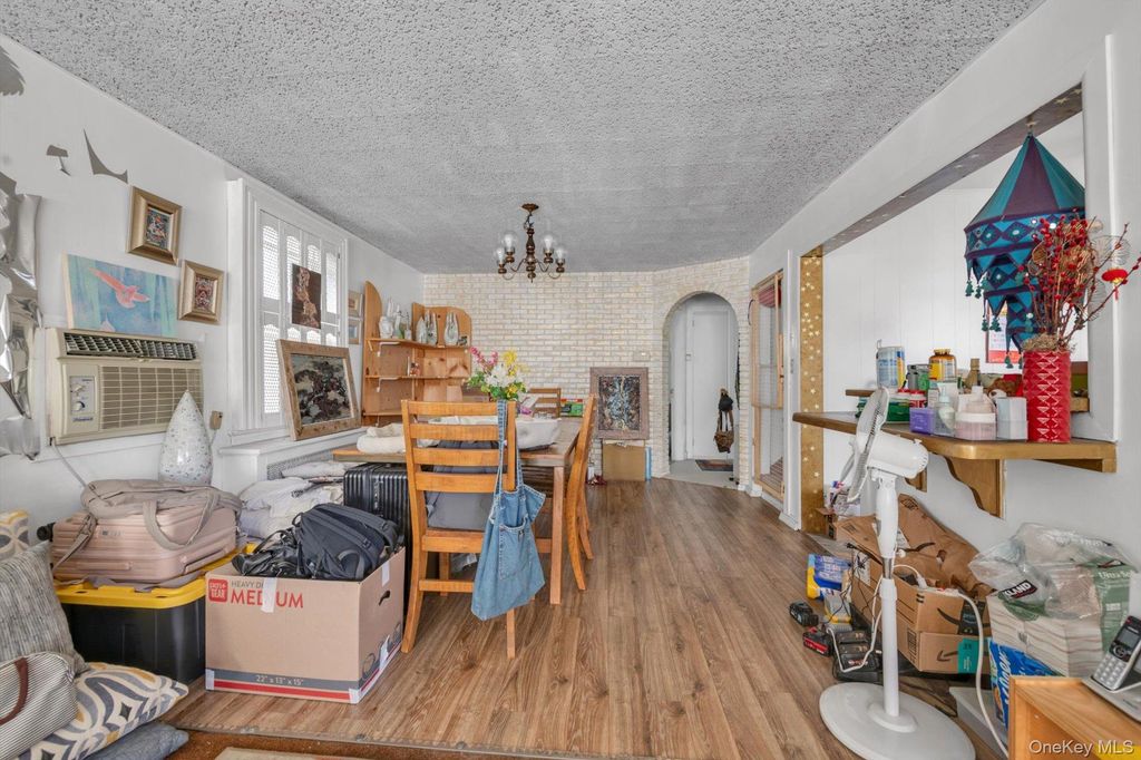 146 Claflin Boulevard, Franklin Square, NY 11010 — photo 4