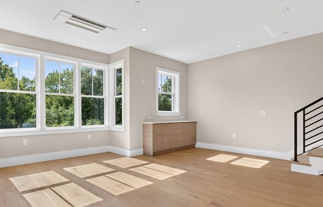 325B Alewife Brook Pkwy B, Somerville, MA 02144