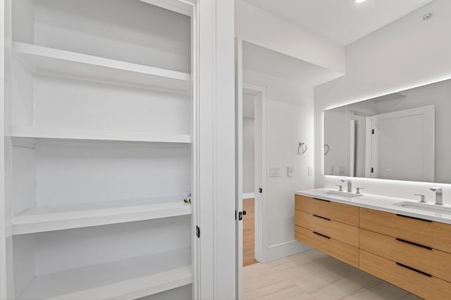 325B Alewife Brook Pkwy B, Somerville, MA 02144