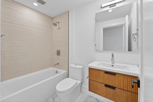325B Alewife Brook Pkwy B, Somerville, MA 02144