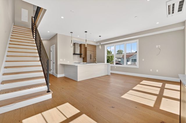 325B Alewife Brook Pkwy B, Somerville, MA 02144
