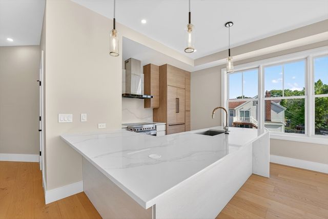 325B Alewife Brook Pkwy B, Somerville, MA 02144