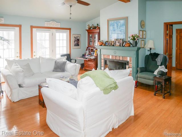 12704 Beresford Drive, Sterling Heights, MI 48313