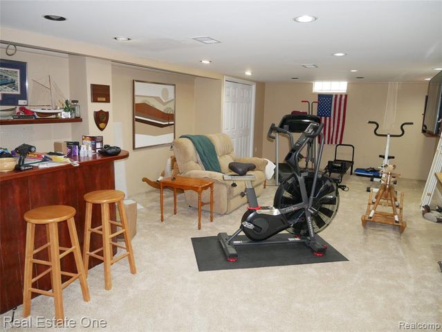 12704 Beresford Drive, Sterling Heights, MI 48313