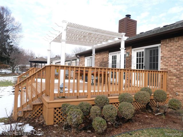 12704 Beresford Drive, Sterling Heights, MI 48313