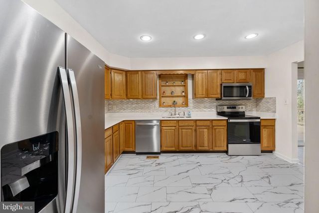 200 LIBERTY BLVD, Locust Grove, VA 22508