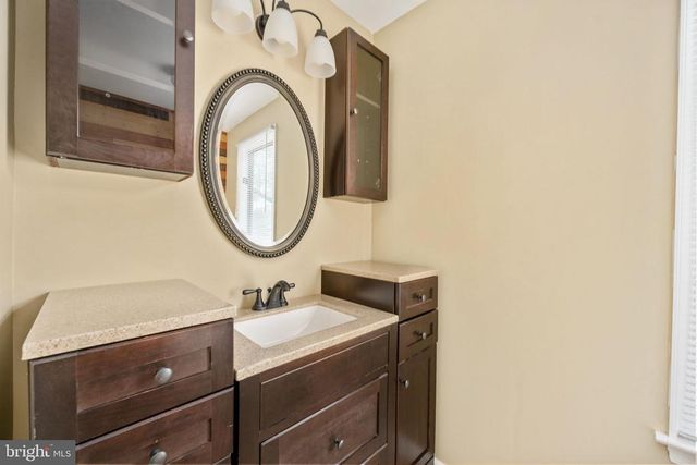 200 LIBERTY BLVD, Locust Grove, VA 22508