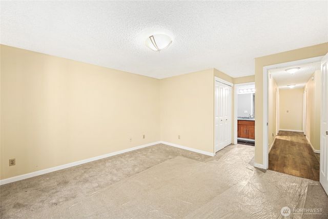 15604 SE 42nd Place, Bellevue, WA 98006