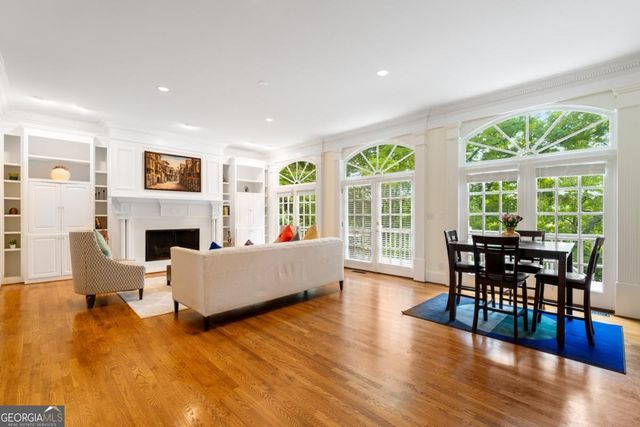 345 W Berwicke Common NE, Atlanta, GA 30342