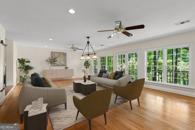 345 W Berwicke Common NE, Atlanta, GA 30342