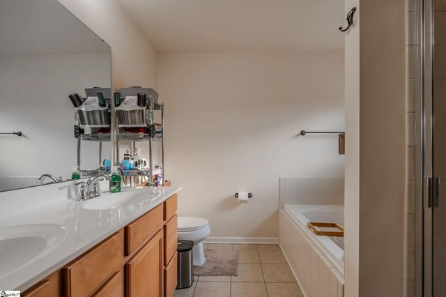 9 Chapel Hill Lane, Simpsonville, SC 29630