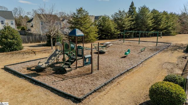 9 Chapel Hill Lane, Simpsonville, SC 29630