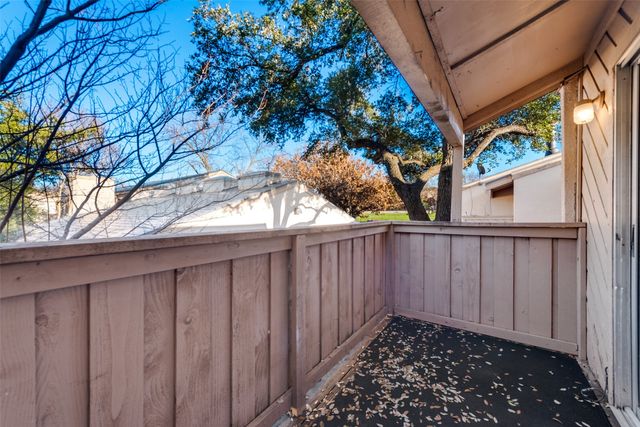 8110 Skillman Street 2032, Dallas, TX 75231