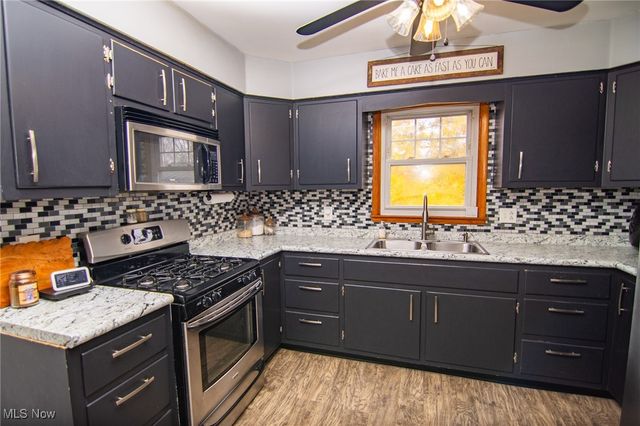 69649 Crescent Road, St Clairsville, OH 43950