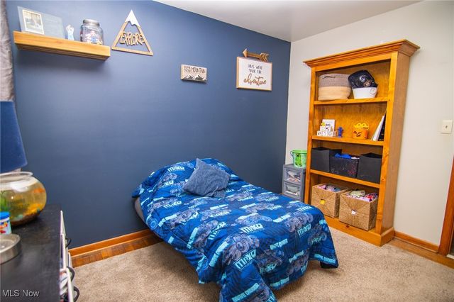 69649 Crescent Road, St Clairsville, OH 43950