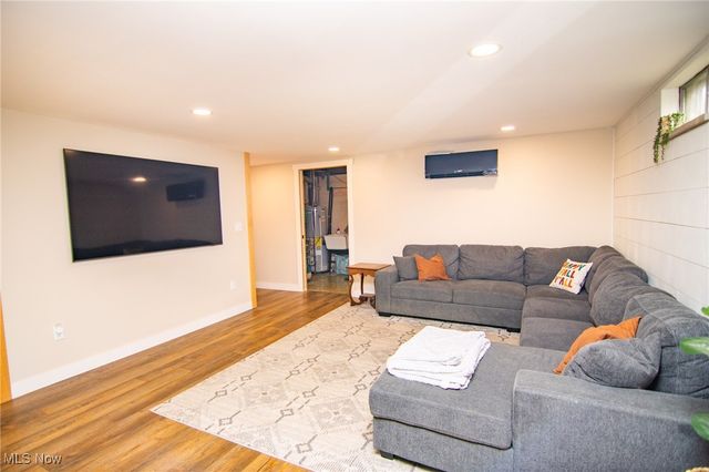 69649 Crescent Road, St Clairsville, OH 43950