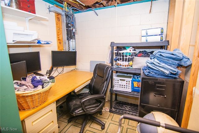 69649 Crescent Road, St Clairsville, OH 43950